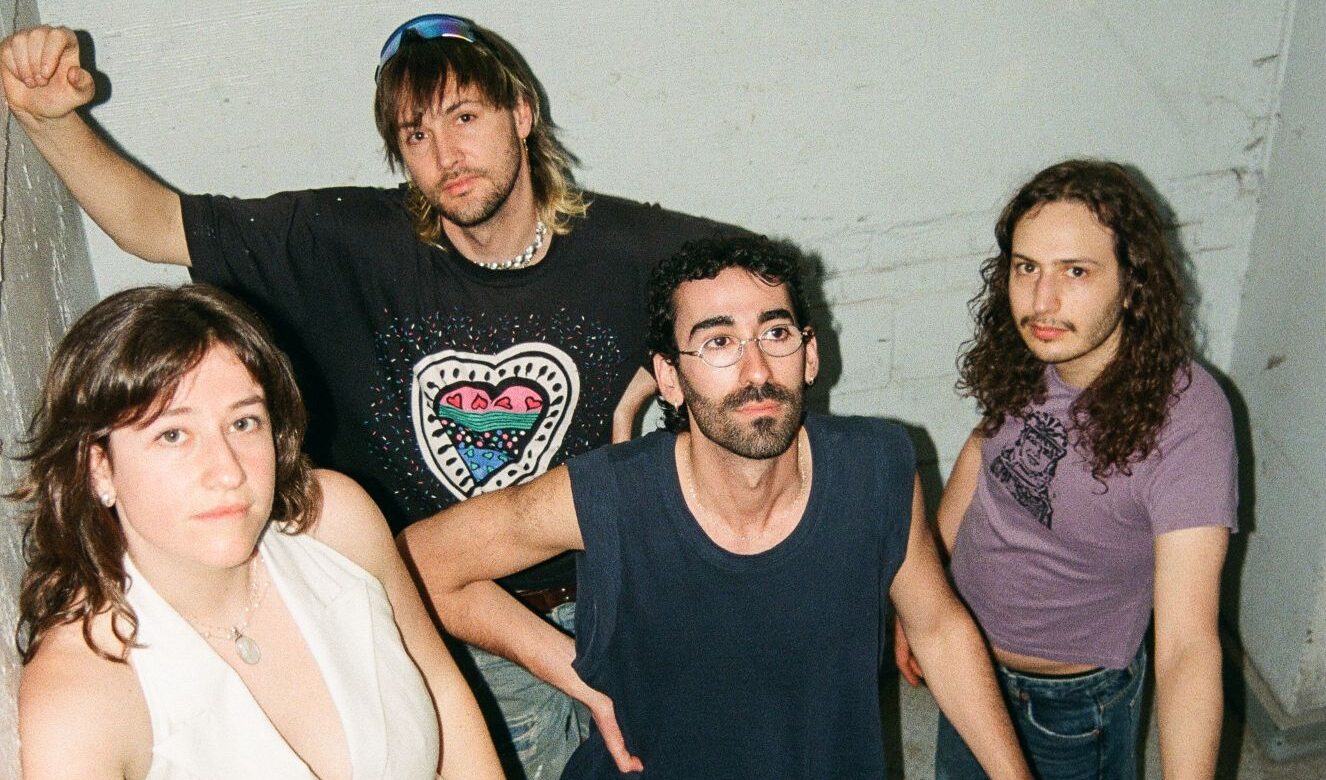 Die kanadische Indie-Rock-Band FLEECE veröffentlicht neue Single „How Far Would You Go?“ und kündigen neues Album für Oktober an