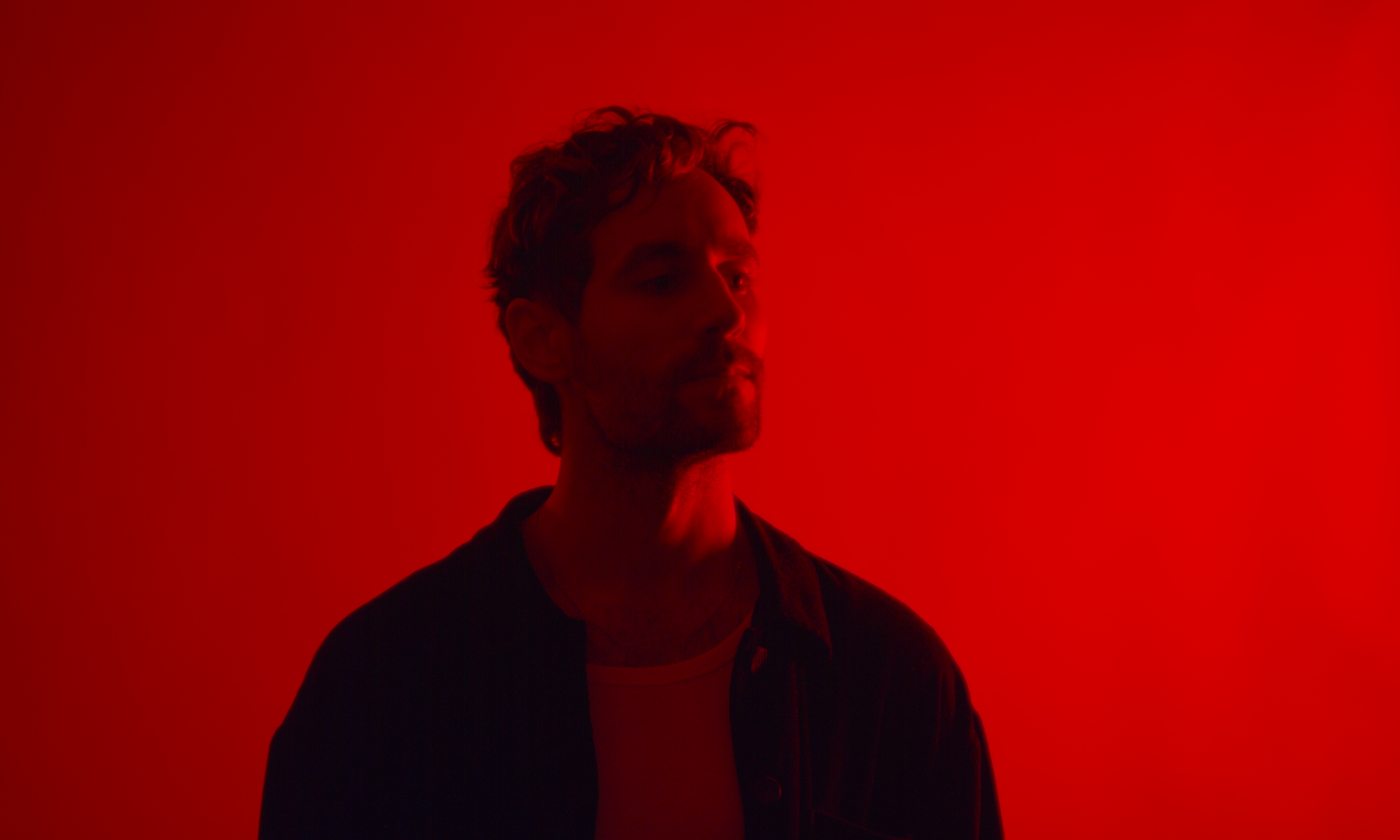 WERANI eröffnet mit „On My Mind“ ein neues Kapitel zwischen Synth-Pop, Nostalgie und Dance-Energie